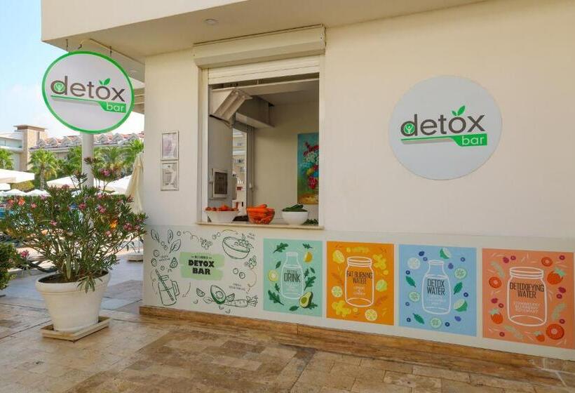 Crystal Waterworld Resort & Spa - Ultimate All Inclusive