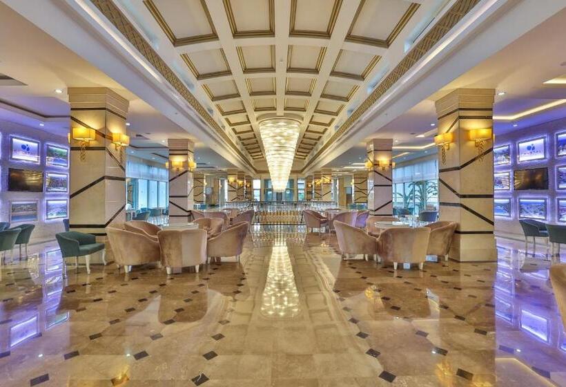 Crystal Waterworld Resort & Spa - Ultimate All Inclusive