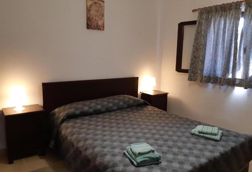 El Capistrano Nerja Guy P. Way