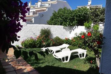 El Capistrano Nerja Guy P. Way