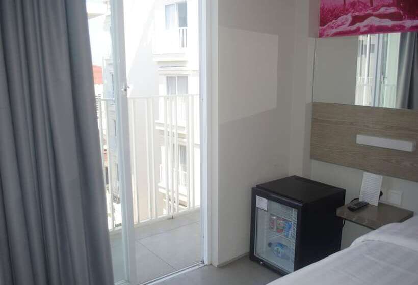 Favehotel Kuta Square