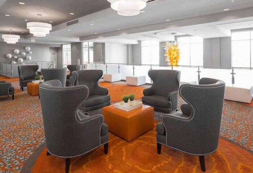 Holiday Inn Hotel & Suites Davenport, An Ihg