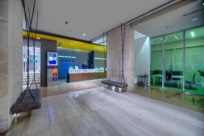 هتل 72 Sharjah Waterfront