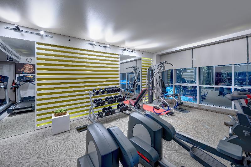 هتل 72 Sharjah Waterfront