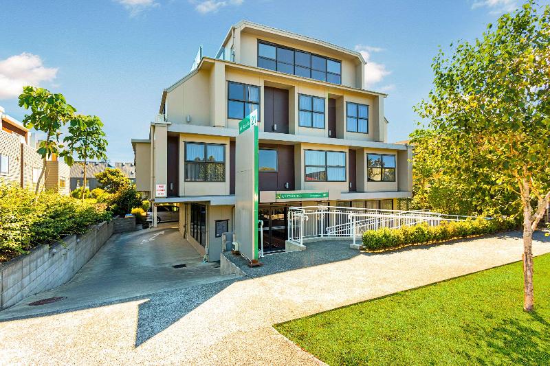 בית מלון כפרי Alexander Inn