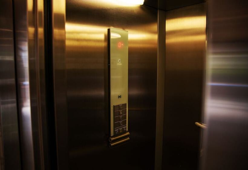 בית מלון כפרי Alexander Inn