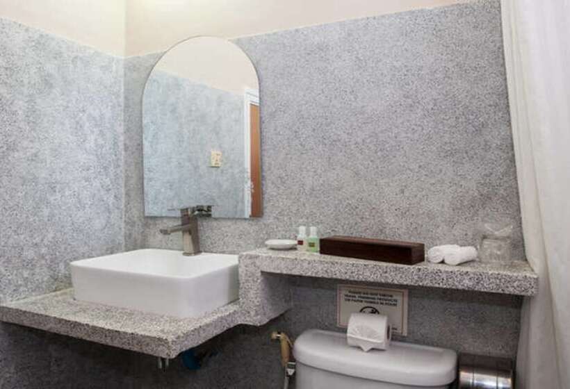 Anise Hotel & Restaurant