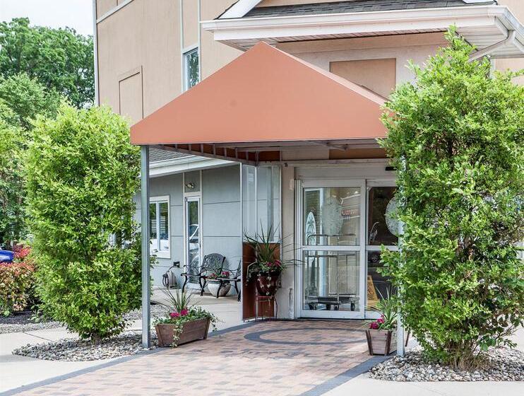 Avon Hotel   Toms River