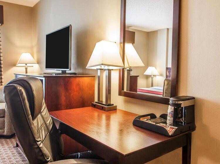 Avon Hotel   Toms River