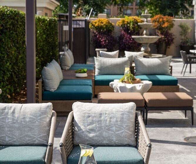 Ayres Hotel Huntington Beach/fountain Valley