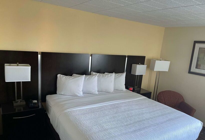 هتل Baymont By Wyndham Scranton Dunmore