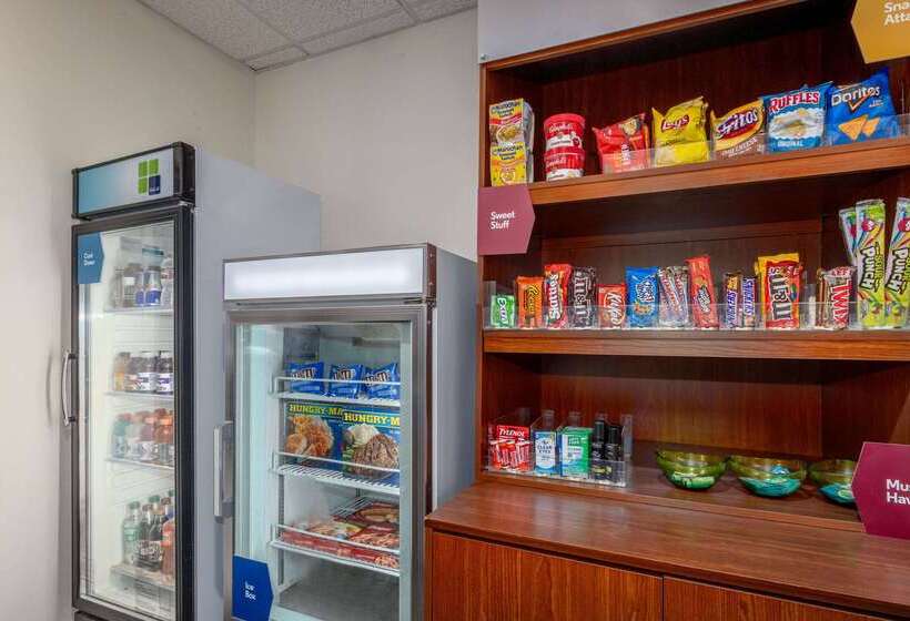 فندق Baymont By Wyndham Pratt