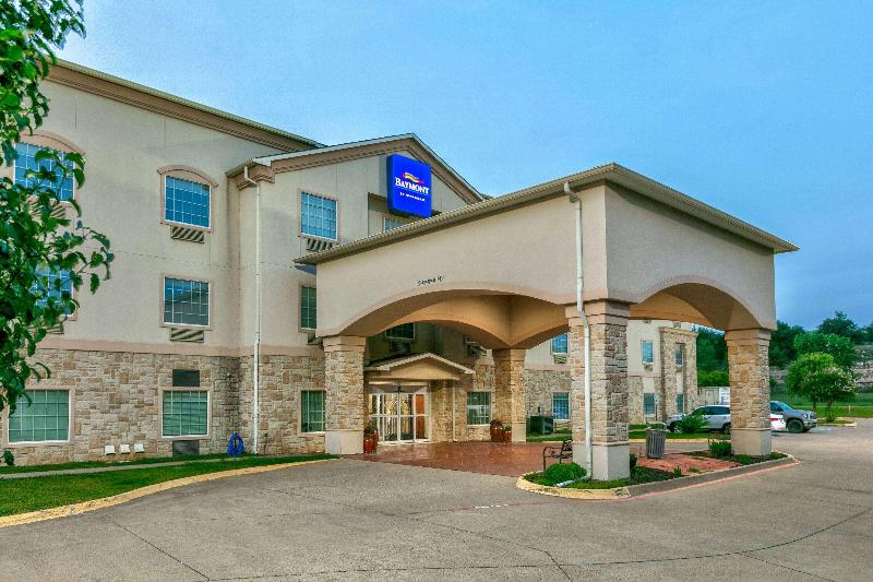 Отель Baymont Inn & Suites By Wyndham Glen Rose
