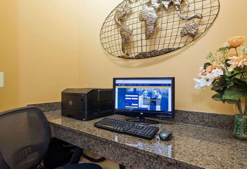 فندق Best Western Plus Albert Lea I 90/i 35