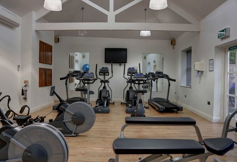 בית מלון כפרי Best Western Plus Aston Hall