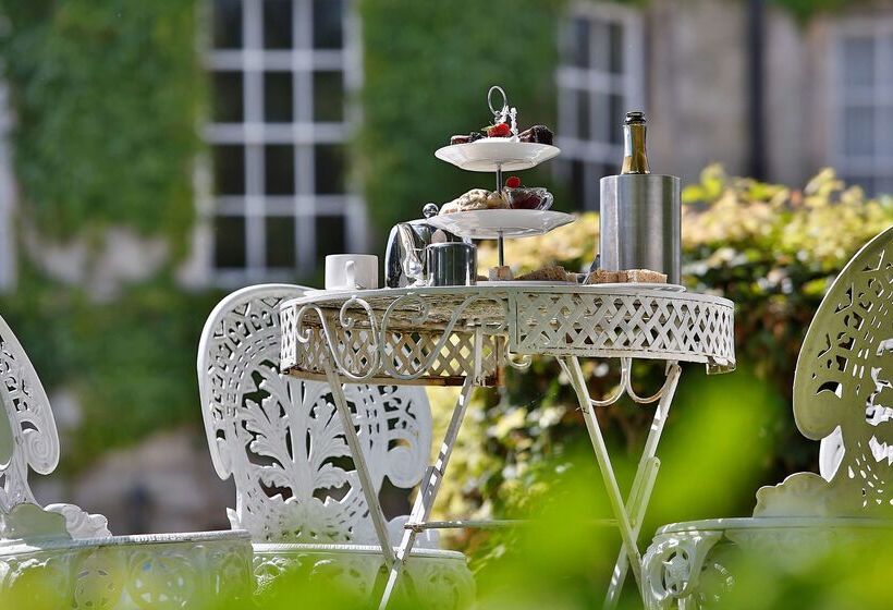 בית מלון כפרי Best Western Plus Aston Hall