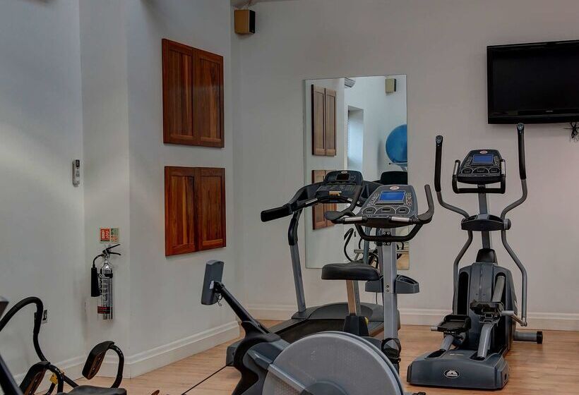 فندق Best Western Plus Aston Hall