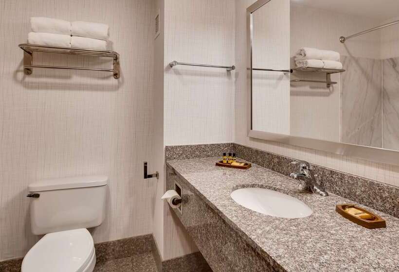 בית מלון כפרי Best Western Plus Belle Meade Inn & Suites