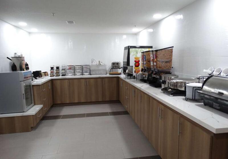 ホテル Best Western Plus Safford