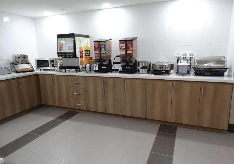 ホテル Best Western Plus Safford