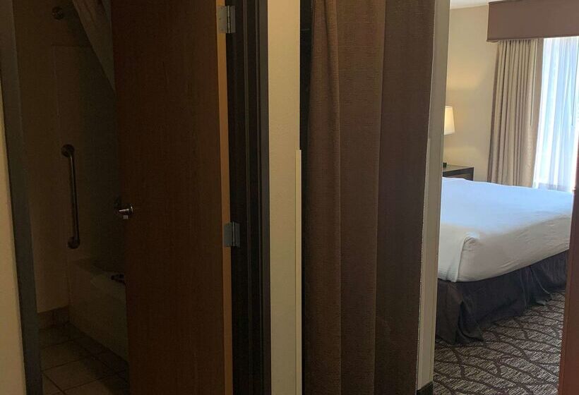 هتل Best Western Plus Vancouver Mall Drive