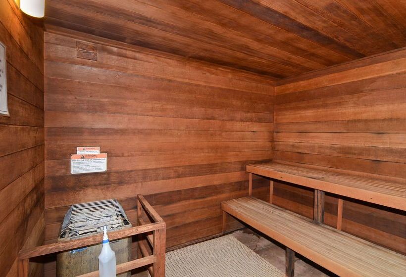 هتل Best Western Plus Vancouver Mall Drive