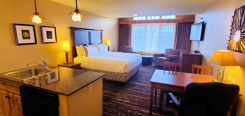 בית מלון כפרי Best Western Premier The Lodge On Lake Detroit