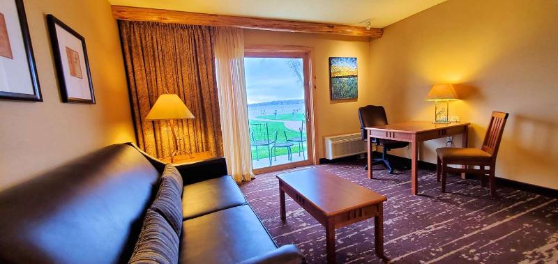 בית מלון כפרי Best Western Premier The Lodge On Lake Detroit