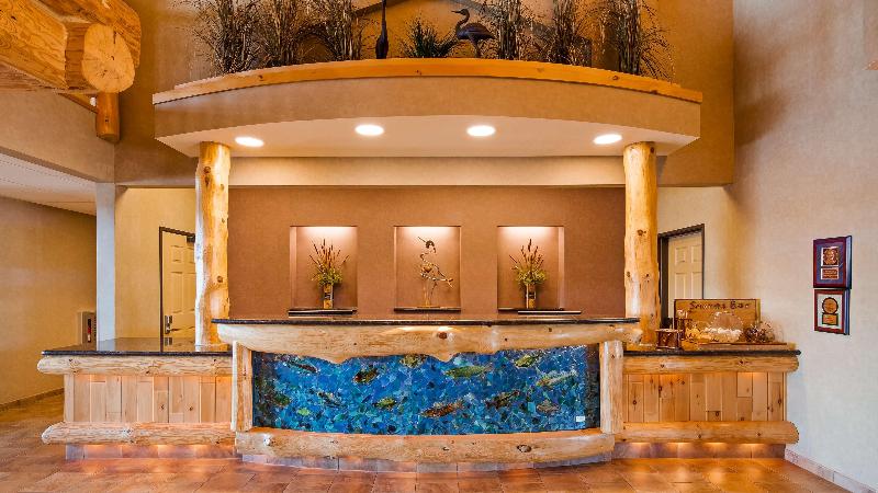 בית מלון כפרי Best Western Premier The Lodge On Lake Detroit