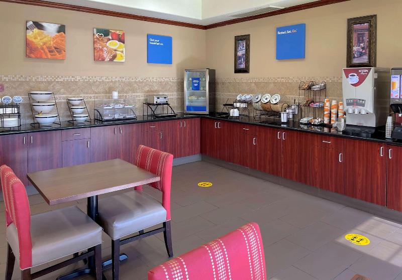 בית מלון כפרי Best Western Texas City