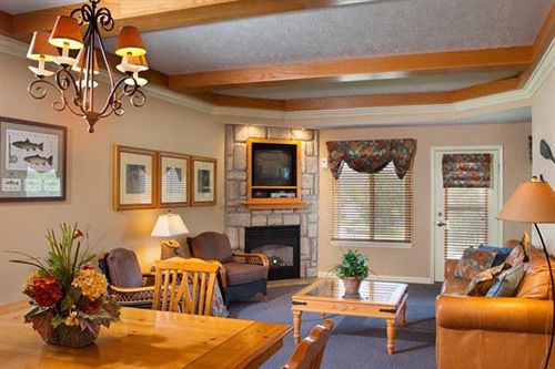 בית מלון כפרי Bluegreen Vacations Paradise Point