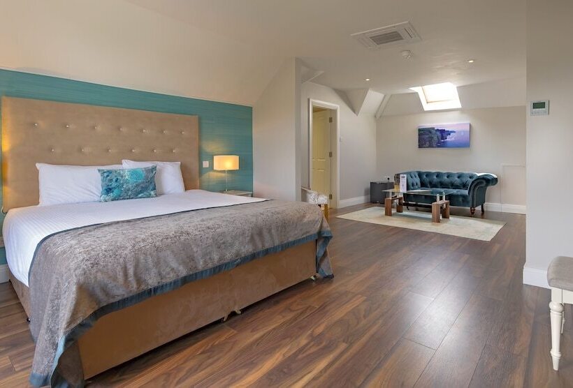 Отель Brook Lodge Boutique