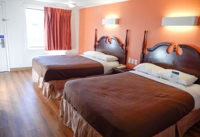 בית מלון כפרי Budget Inn Columbus West