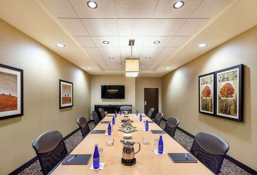 Cambria Hotel Pittsburgh Downtown