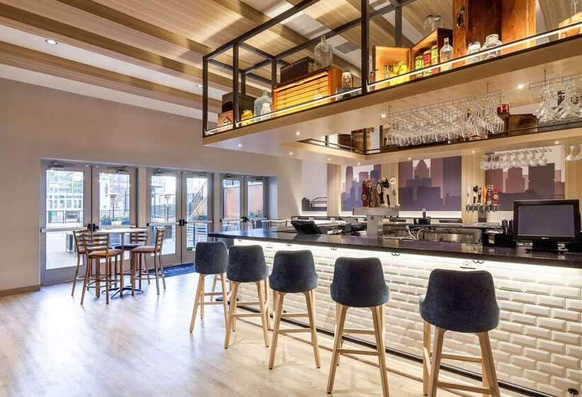 Cambria Hotel Pittsburgh Downtown