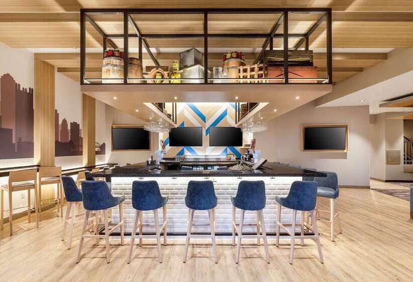 Cambria Hotel Pittsburgh Downtown