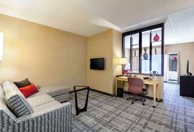 Cambria Hotel Pittsburgh Downtown