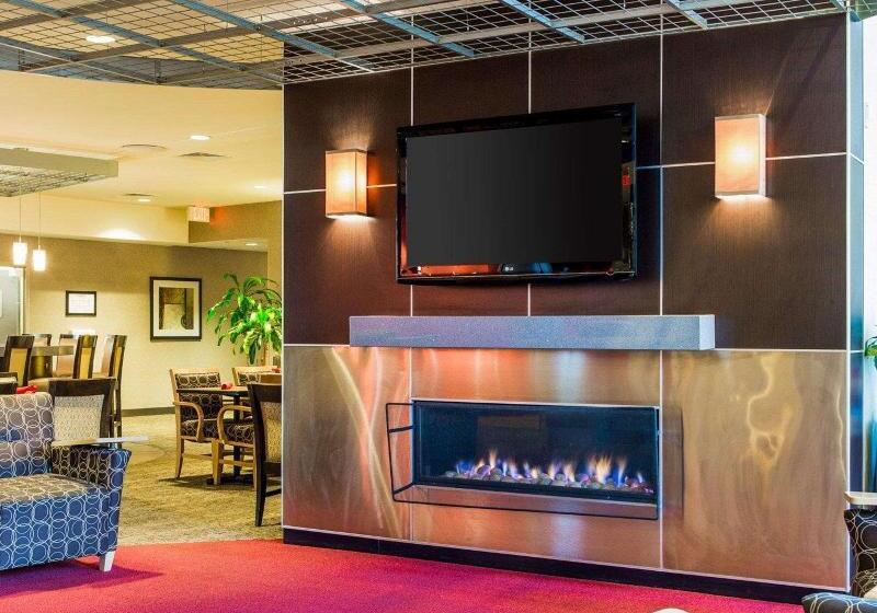 Cambria Hotel Traverse City