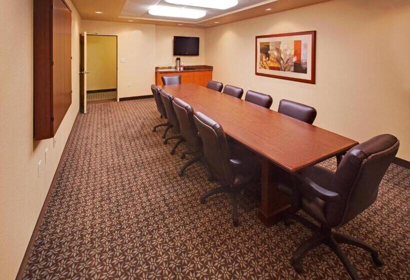 ホテル Candlewood Suites Bellevue By Ihg