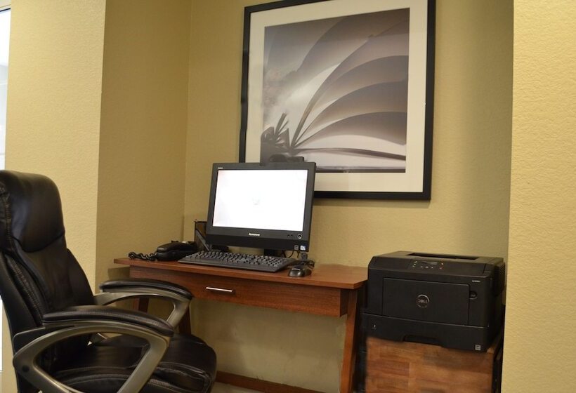 호텔 Candlewood Suites Greenville, An Ihg