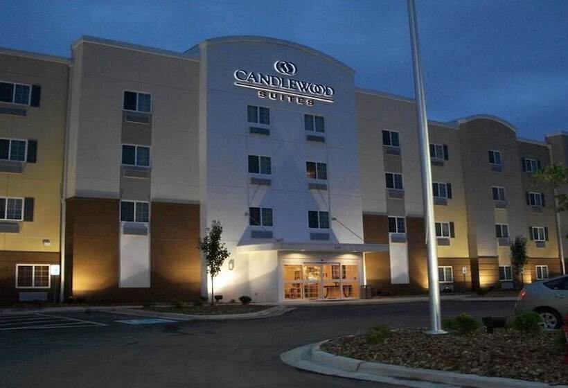 Отель Candlewood Suites Midland, An Ihg