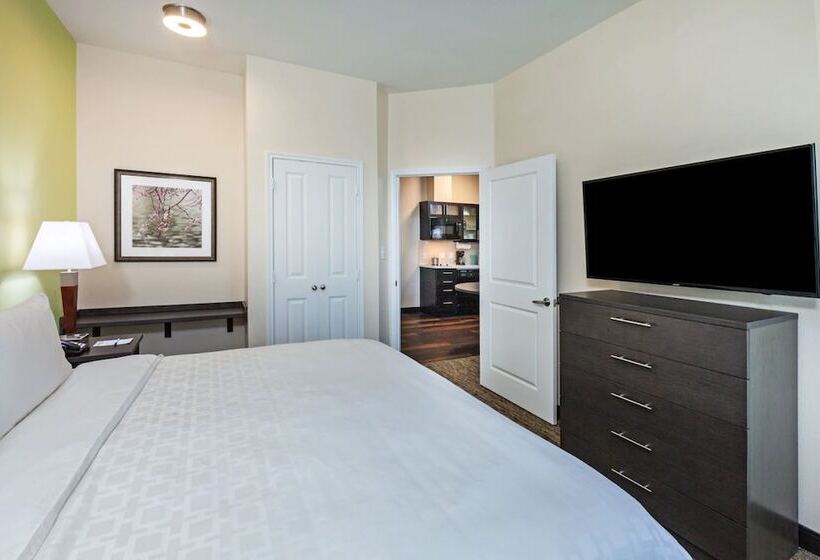 Отель Candlewood Suites Midland, An Ihg