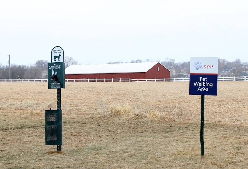 בית מלון כפרי Candlewood Suites Sioux City   Southern Hills, An Ihg