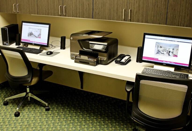 בית מלון כפרי Candlewood Suites Sioux City   Southern Hills, An Ihg