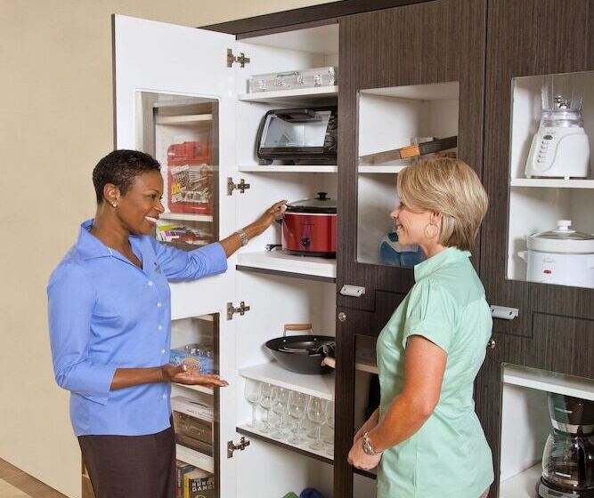 בית מלון כפרי Candlewood Suites Sioux City   Southern Hills, An Ihg