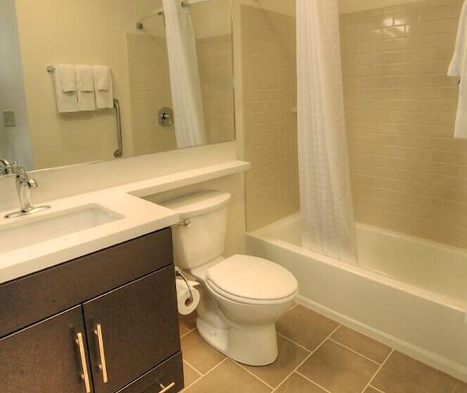 בית מלון כפרי Candlewood Suites Sioux City   Southern Hills, An Ihg