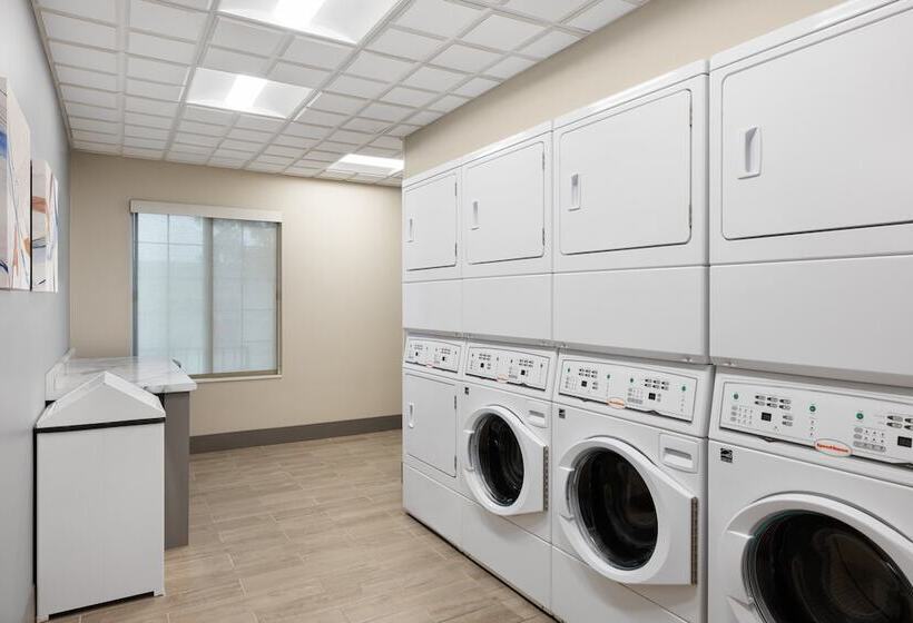 호텔 Candlewood Suites Sioux Falls, An Ihg