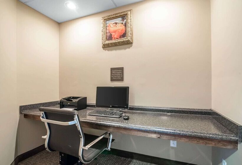 فندق Comfort Inn Apalachin   Binghamton W Route 17