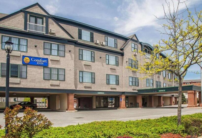 Отель Comfort Inn At Newport Beach Middletown