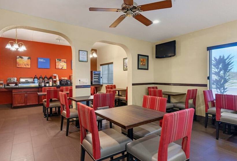 호텔 Comfort Inn Kissimmee-Lake Buena Vista South